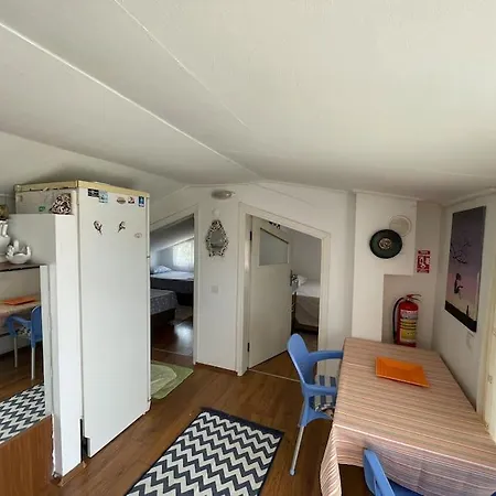 Full Deniz Manzarasina Sahip Cati Kati Dairesi Apartment